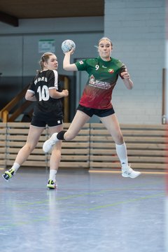 Bild 11 - wBJ HSG Kremperheide/Muensterdorf - HSG Joerl-Doppeleiche Vioel : Ergebnis: 34:23